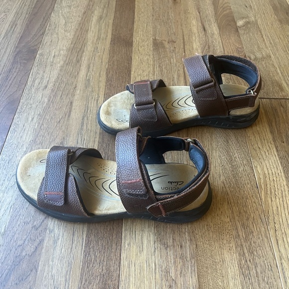 Clarks Men's Hapsford Creek Sandals Brown‎ Tumbled Leather Sz 10.5 Outdoor Beach - Picture 2 of 13